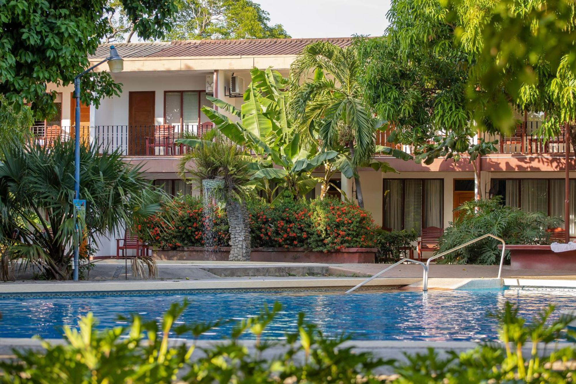 Hotel Boyeros Liberia Eksteriør bilde